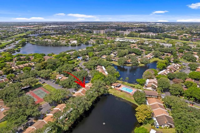 9709 NW 16th Street, Pembroke Pines, FL 33024