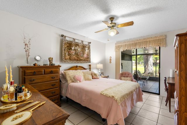 9709 NW 16th Street, Pembroke Pines, FL 33024