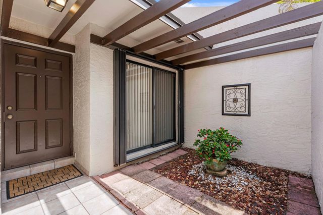 9709 NW 16th Street, Pembroke Pines, FL 33024