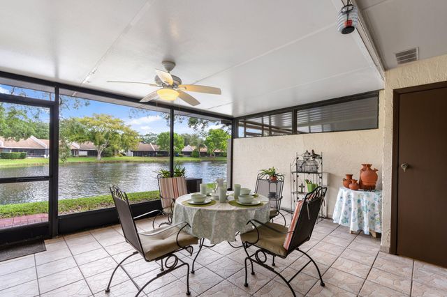 9709 NW 16th Street, Pembroke Pines, FL 33024