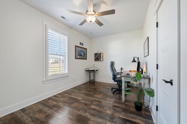 7138 Wayside Rd, Christiana, TN 37037