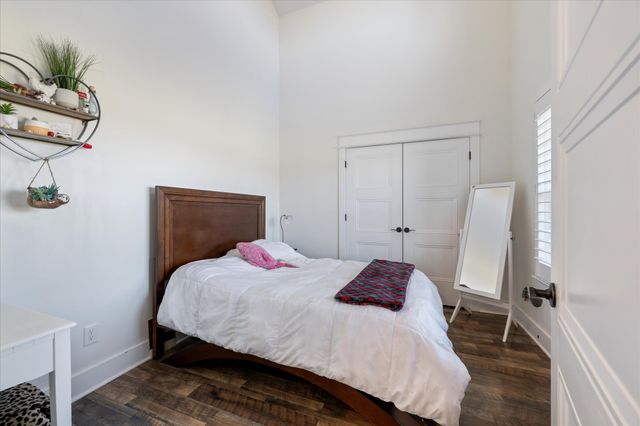 7138 Wayside Rd, Christiana, TN 37037