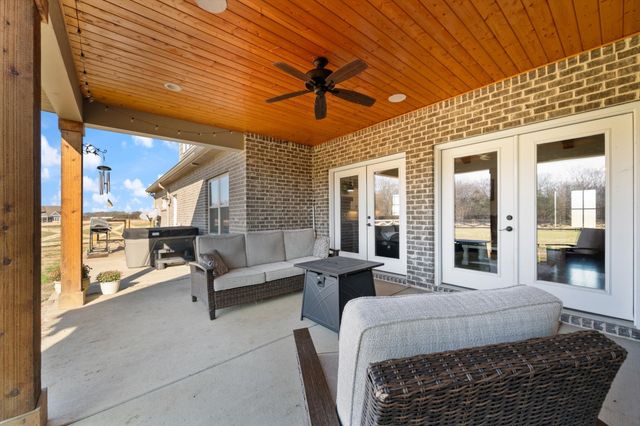 7138 Wayside Rd, Christiana, TN 37037