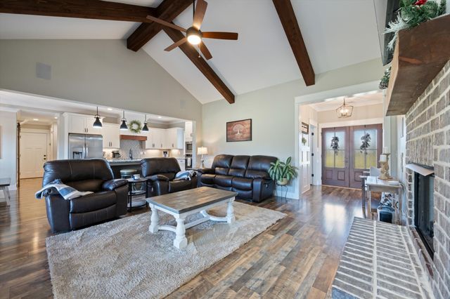 7138 Wayside Rd, Christiana, TN 37037