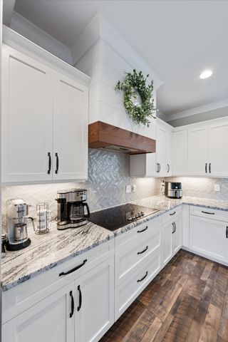 7138 Wayside Rd, Christiana, TN 37037