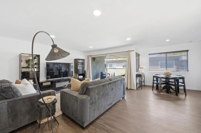 6349 Caminito Salado, San Diego, CA 92111