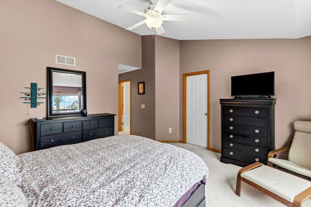 906 Village Parkway, Circle Pines, MN 55014