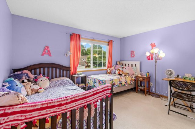 906 Village Parkway, Circle Pines, MN 55014