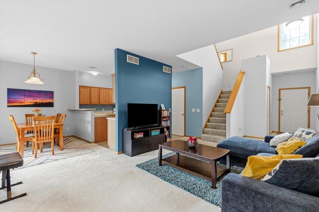 906 Village Parkway, Circle Pines, MN 55014