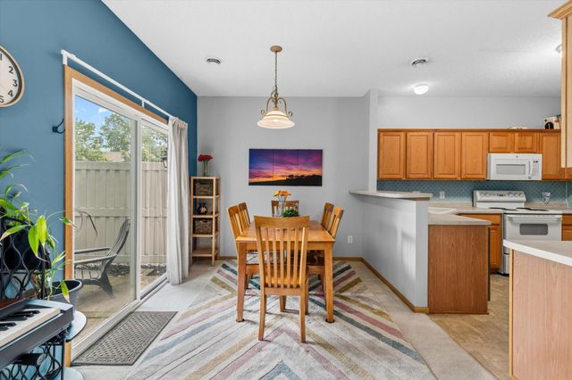 906 Village Parkway, Circle Pines, MN 55014