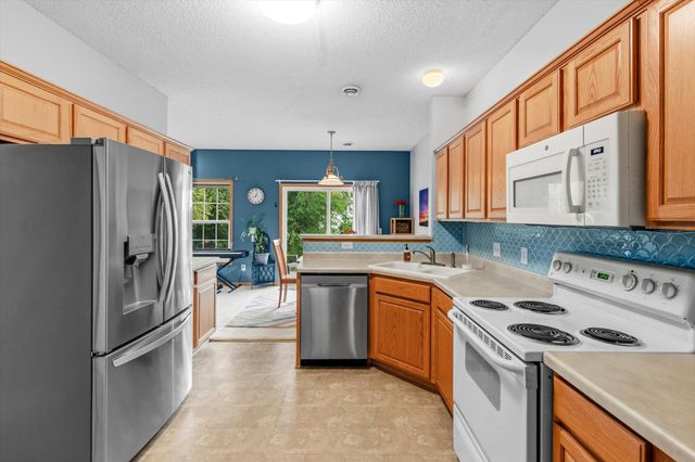 906 Village Parkway, Circle Pines, MN 55014