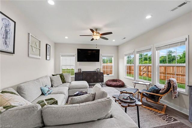 246 Kyndall Run Drive, Lexington, NC 27295