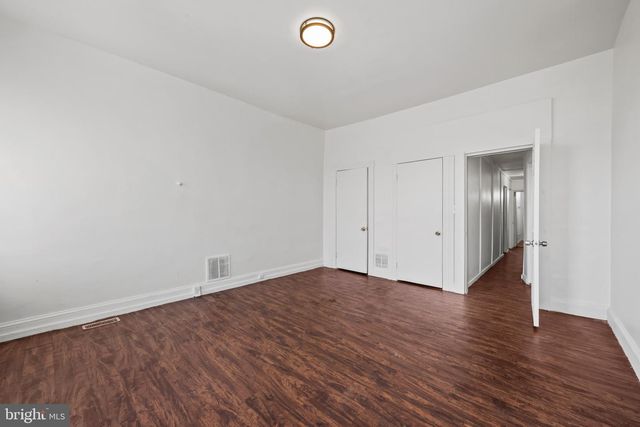 220 N LUZERNE AVE, Baltimore, MD 21224