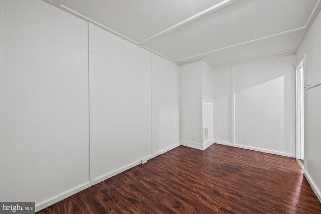 220 N LUZERNE AVE, Baltimore, MD 21224