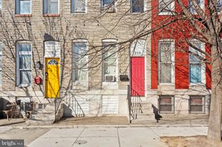220 N LUZERNE AVE, Baltimore, MD 21224