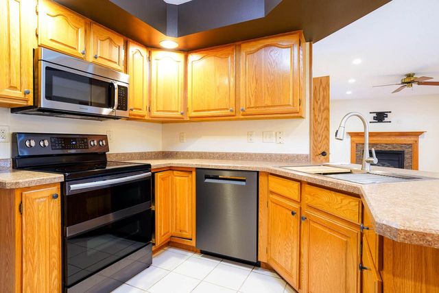 1335 4th AVENUE N, Onalaska, WI 54650