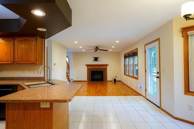 1335 4th AVENUE N, Onalaska, WI 54650