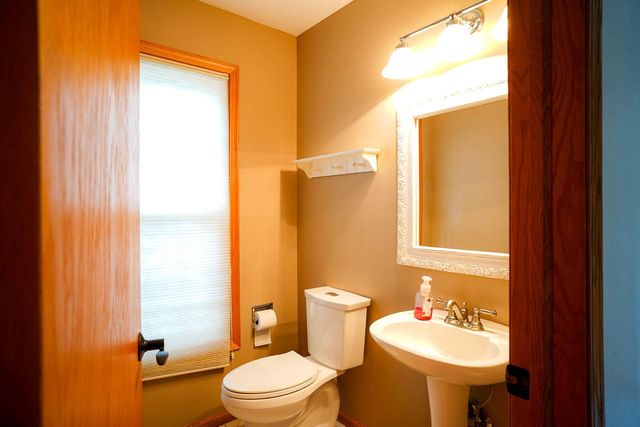 1335 4th AVENUE N, Onalaska, WI 54650