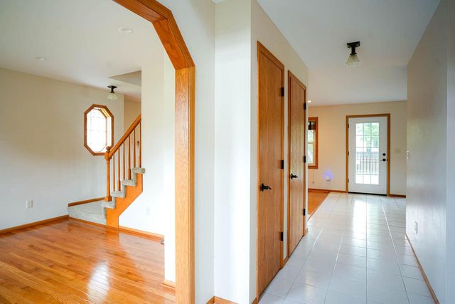 1335 4th AVENUE N, Onalaska, WI 54650