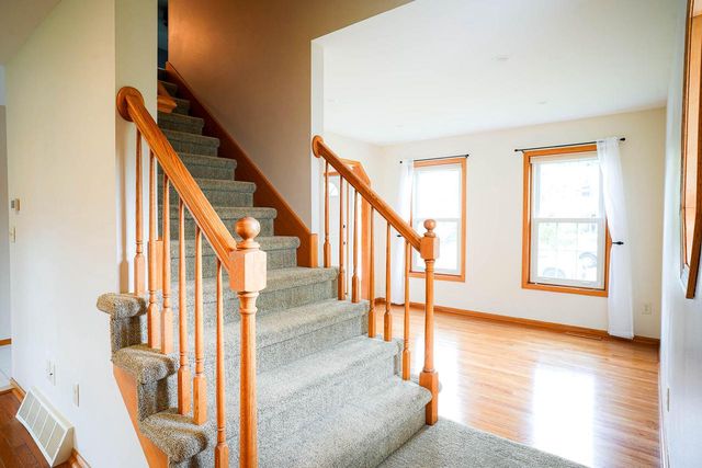 1335 4th AVENUE N, Onalaska, WI 54650