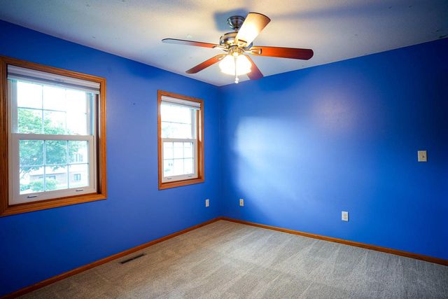 1335 4th AVENUE N, Onalaska, WI 54650