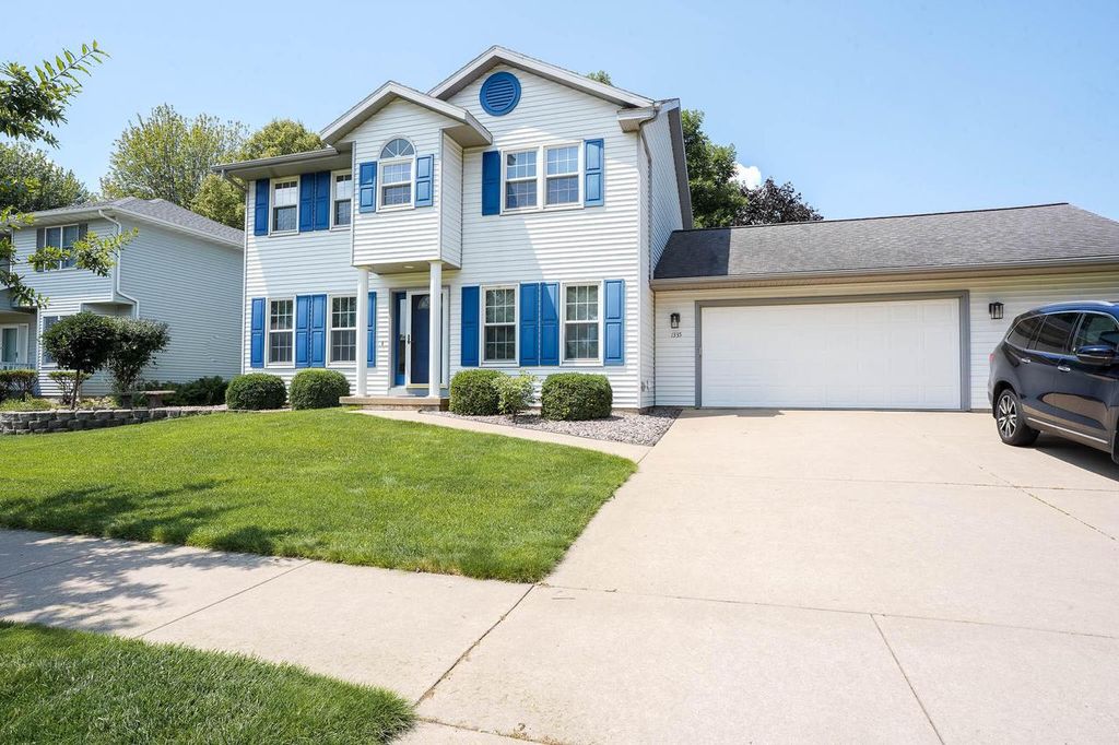 1335 4th AVENUE N, Onalaska, WI 54650