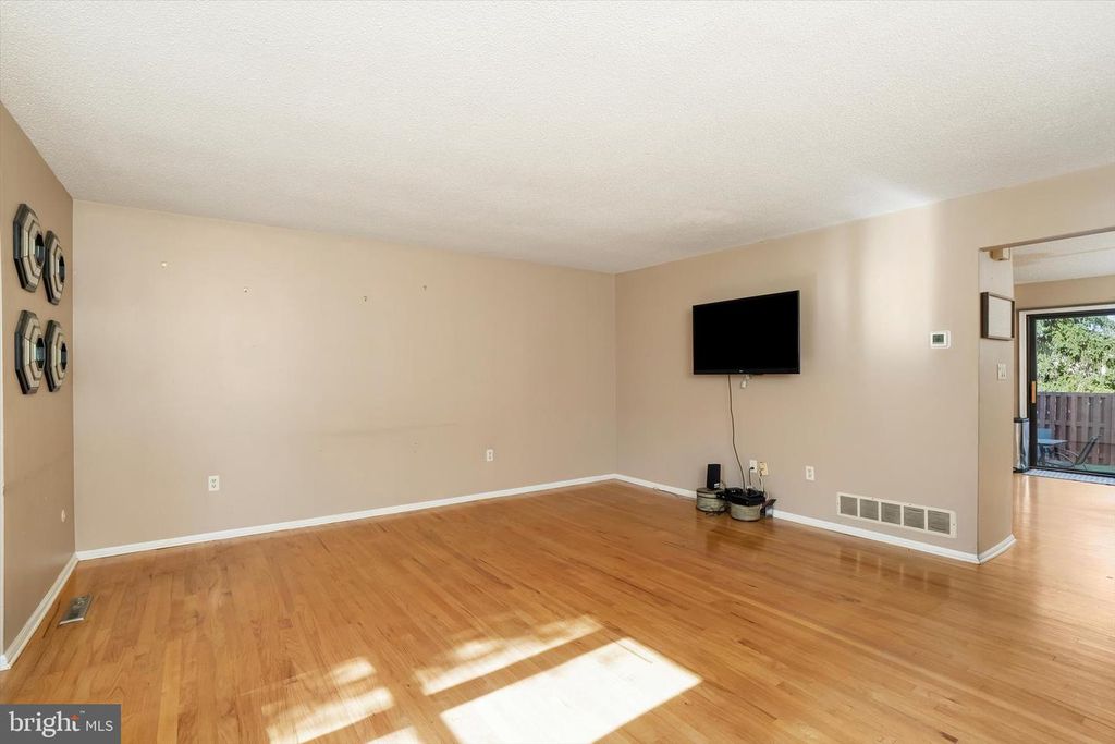 J5-#5 SHIRLEY LN, LAWRENCE TWP, NJ 08648 — photo 2