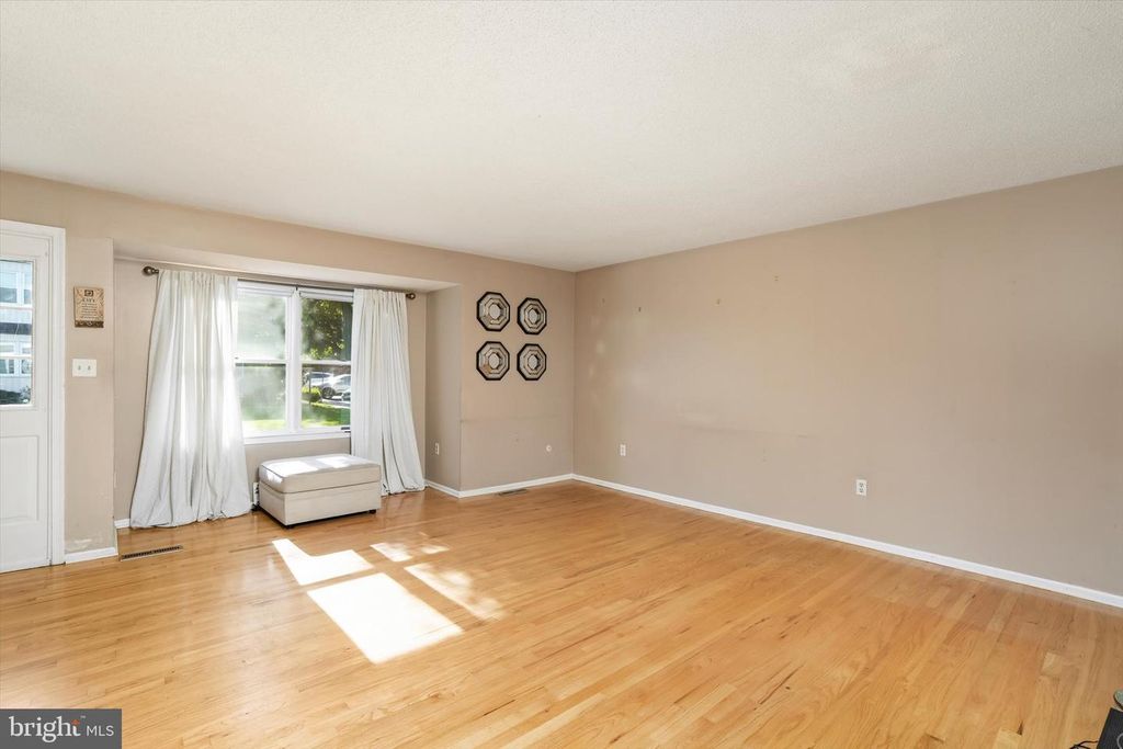 J5-#5 SHIRLEY LN, LAWRENCE TWP, NJ 08648 — photo 3