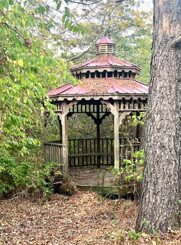 215 Paris Street, Ladonia, TX 75449