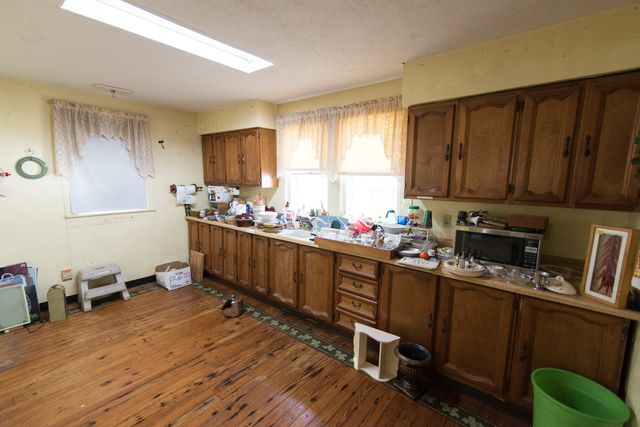 215 Paris Street, Ladonia, TX 75449