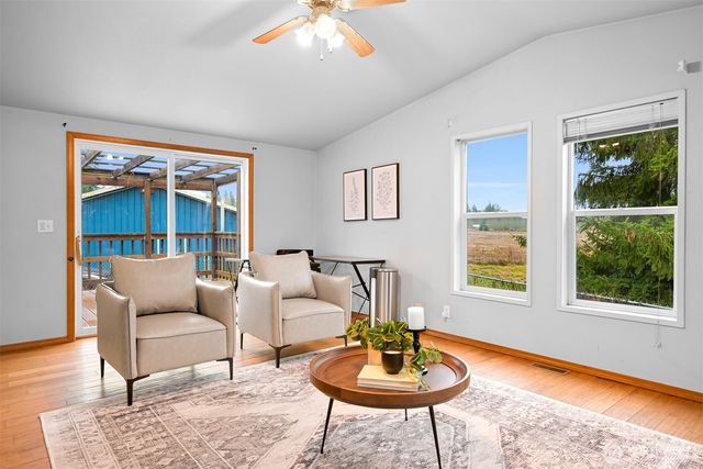 3025 E Smith Road, Bellingham, WA 98226