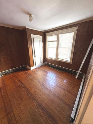 140 Meriden Road, Waterbury, CT 06705