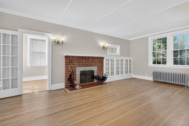 9 Vista Way, Port Washington, NY 11050