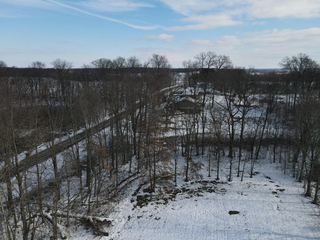 17455 Starbrick Road, Edwardsburg, MI 49112