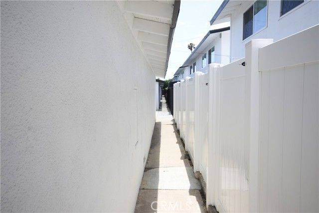 2709 S Baker Street, Santa Ana, CA 92707