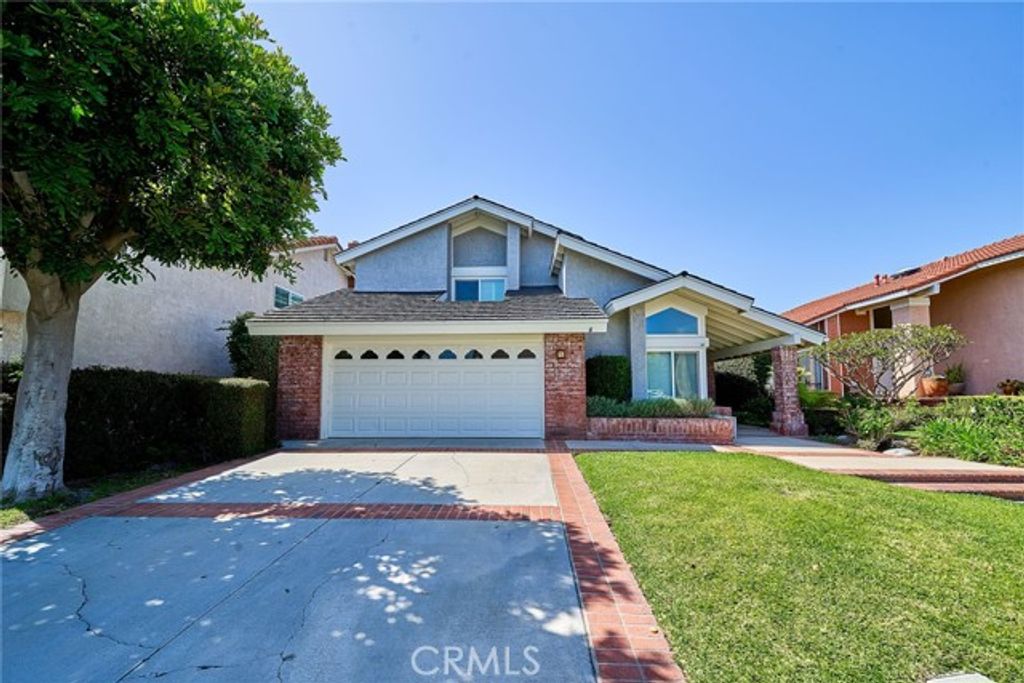 15 Ensueno, Irvine, CA 92620