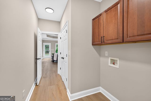1214 Ridge Hollow Lane, Lawrenceville, GA 30043