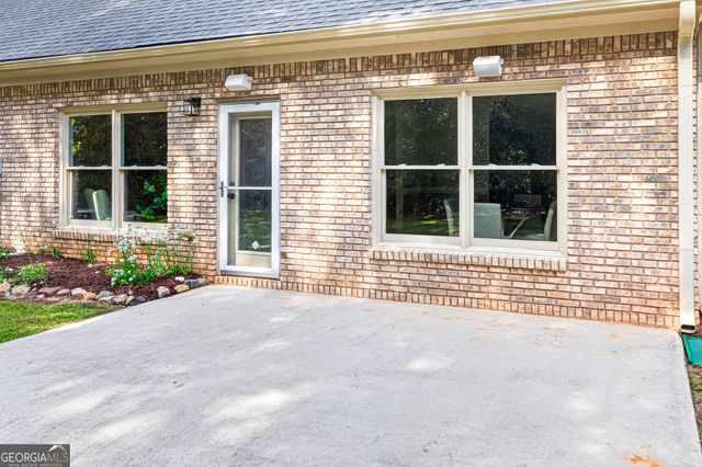 1214 Ridge Hollow Lane, Lawrenceville, GA 30043