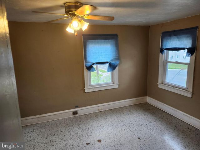 1809 MAIN ST, Port Norris, NJ 08349