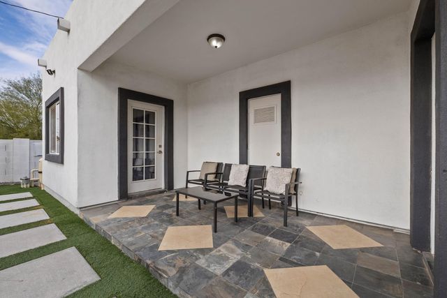 1101 E Ruth Avenue, Phoenix, AZ 85020