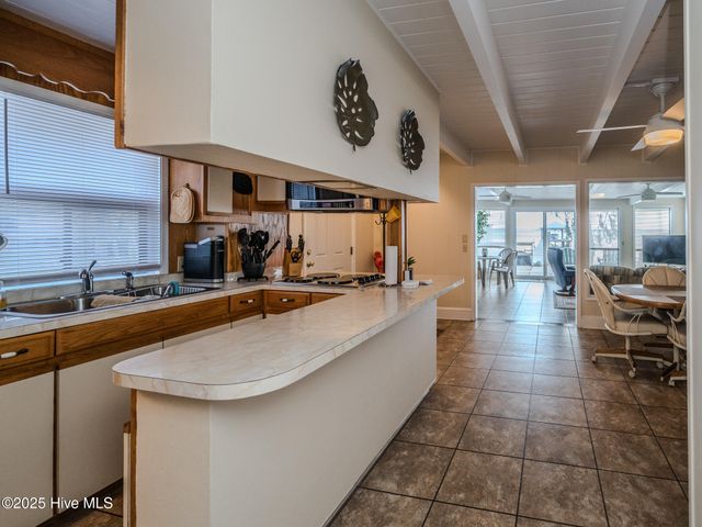 3002 Canal Cove Road, Lake Waccamaw, NC 28450