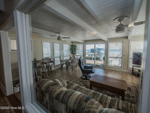 3002 Canal Cove Road, Lake Waccamaw, NC 28450