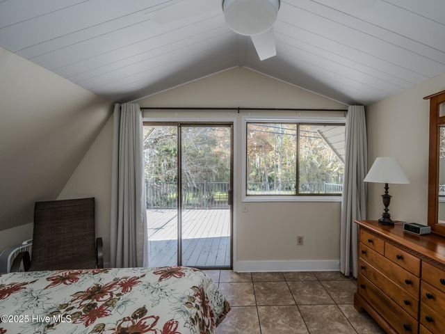 3002 Canal Cove Road, Lake Waccamaw, NC 28450