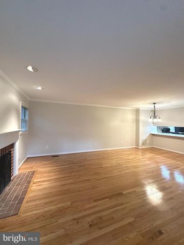 2120 TAZEWELL CT N, Arlington, VA 22207