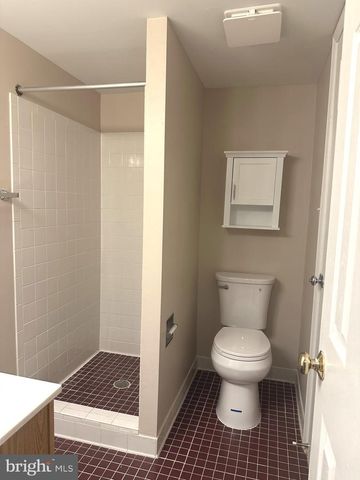 2120 TAZEWELL CT N, Arlington, VA 22207