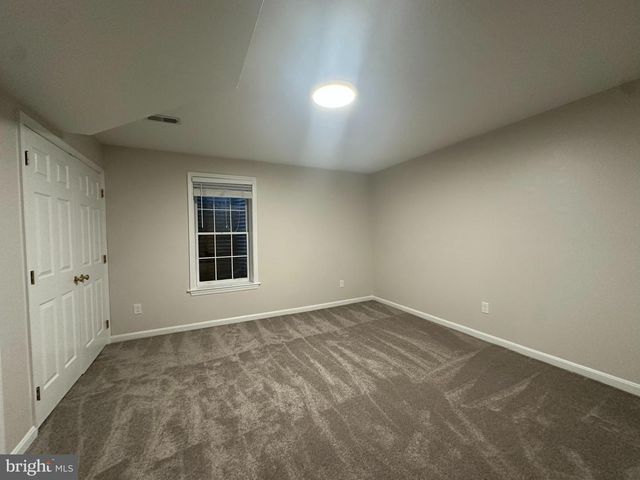 2120 TAZEWELL CT N, Arlington, VA 22207