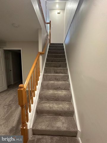 2120 TAZEWELL CT N, Arlington, VA 22207