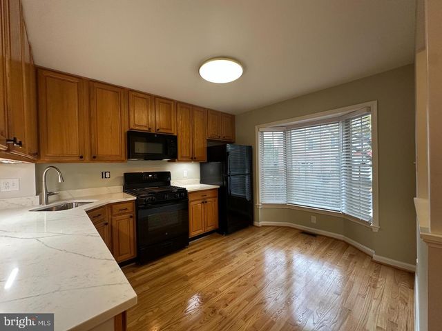 2120 TAZEWELL CT N, Arlington, VA 22207