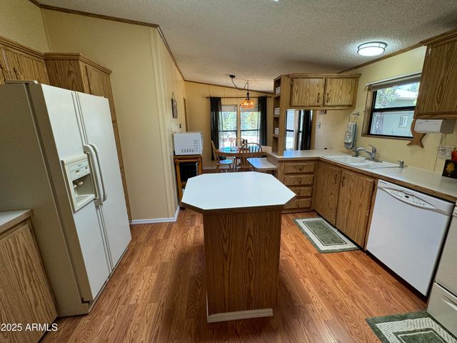 3050 CHEVELON Road, Overgaard, AZ 85933