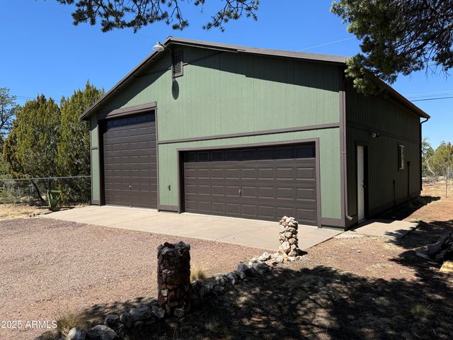 3050 CHEVELON Road, Overgaard, AZ 85933